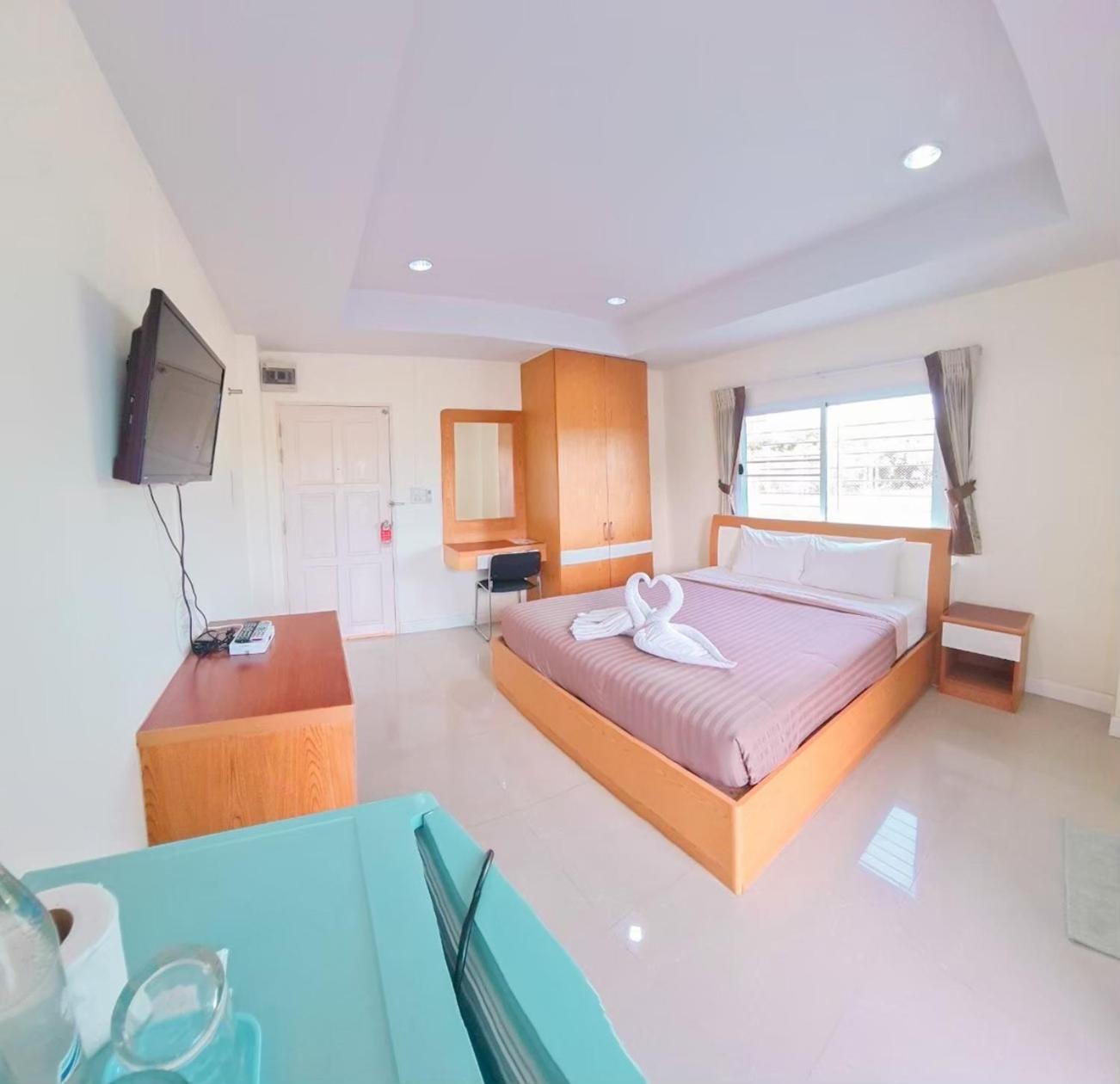 Surin Mansion Hotell Eksteriør bilde