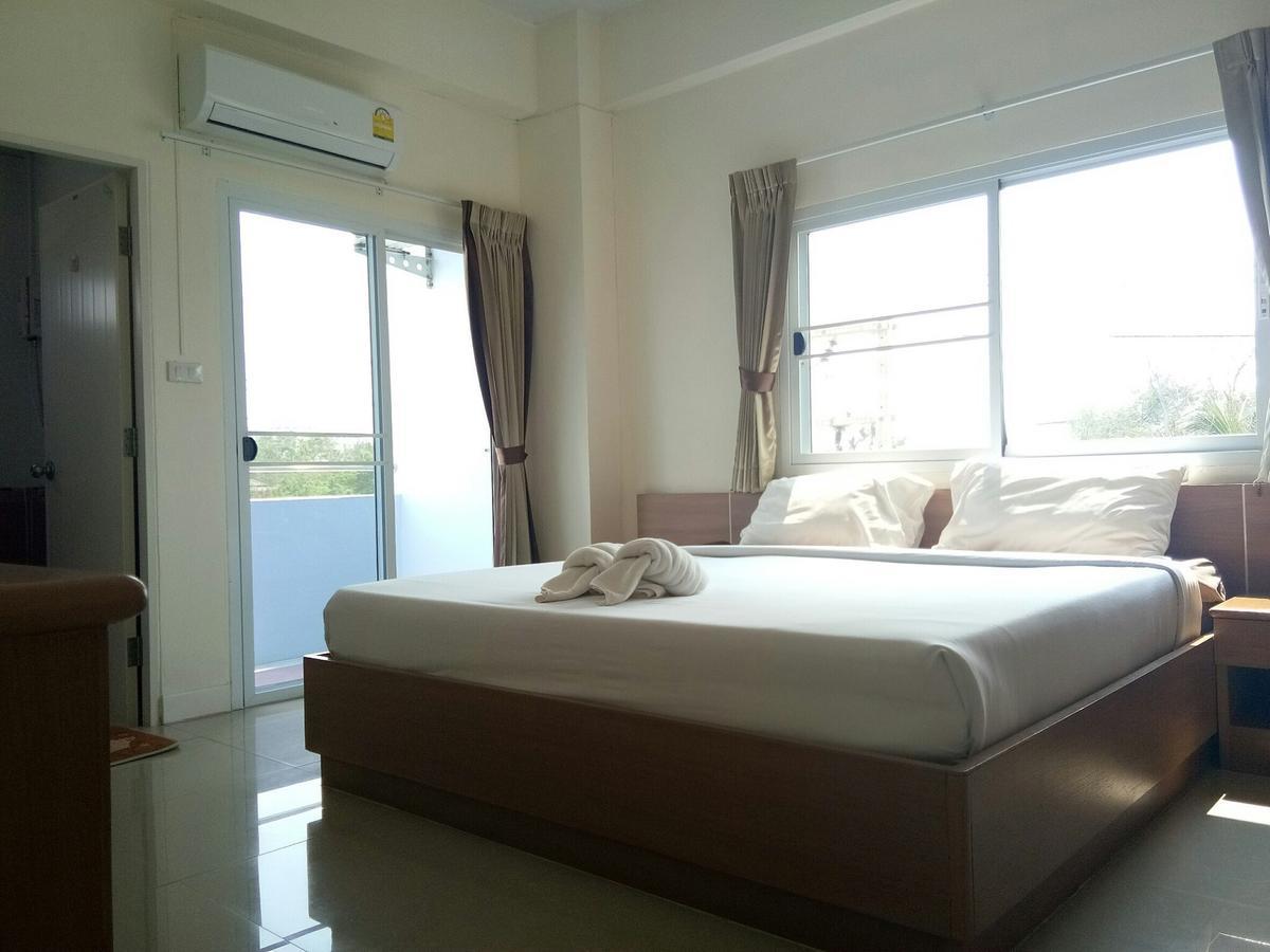 Surin Mansion Hotell Eksteriør bilde